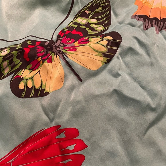 Blue 100% silk skirt with butterflies, gently used - Picture 3 of 3